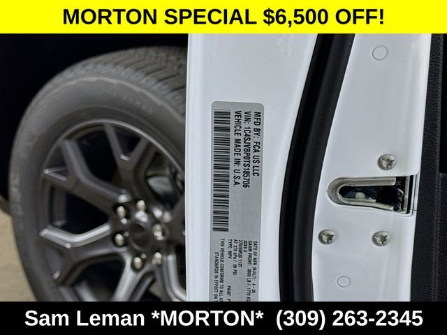 New 2026 Bright White Clear-Coat Exterior Paint Jeep Limited Altitude image 35