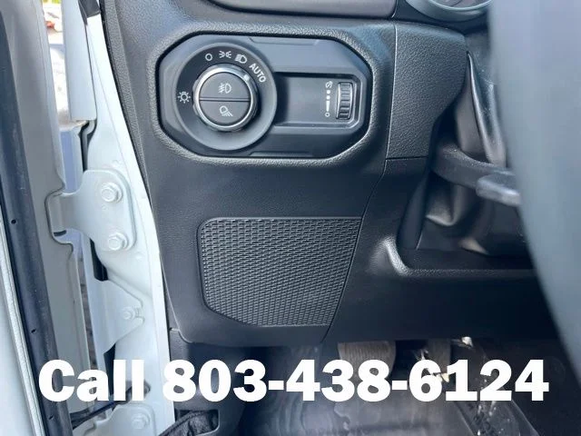 Used 2023 White Jeep Rubicon image 34