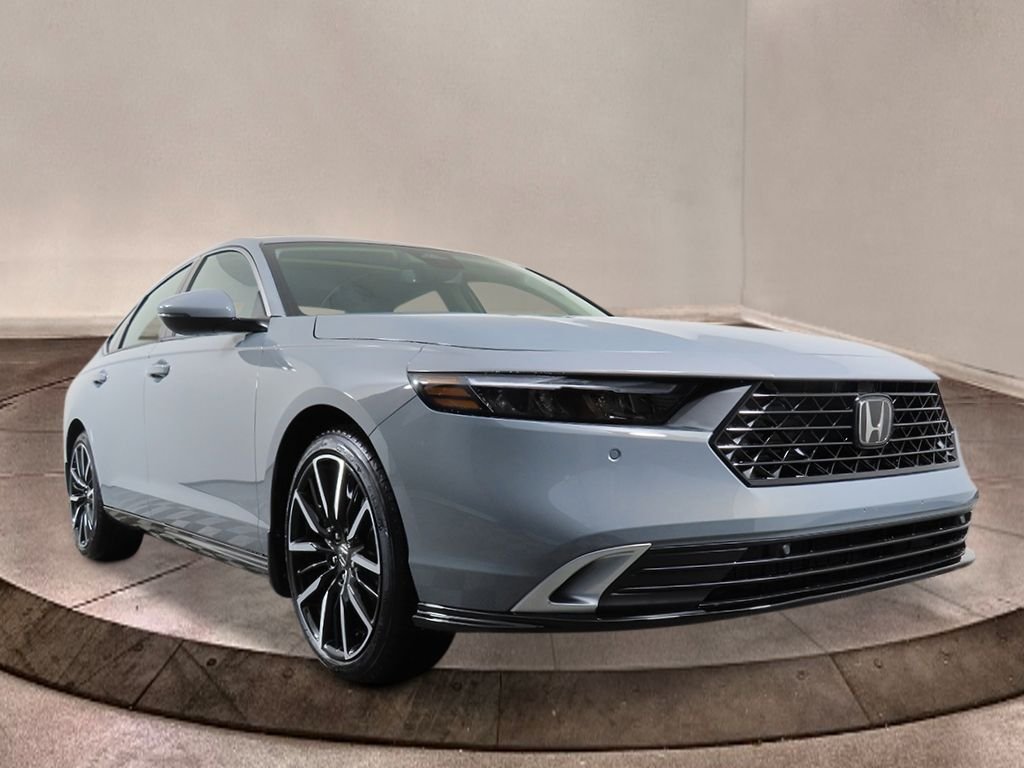 New 2026 Urban Gray Pearl Honda Touring image 7