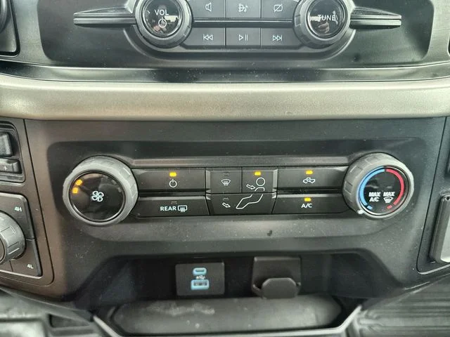 Used 2023 White Ford XLT image 19
