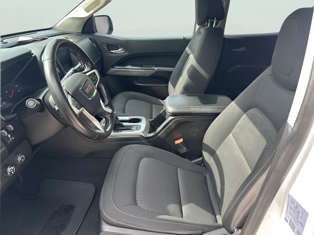 Used 2022 Summit White GMC Elevation image 23