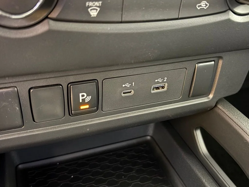 New 2026 Glacier White Nissan King Cab® S image 30