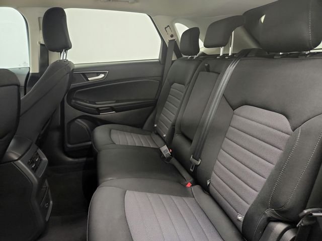 Used 2021 Gray Ford SE image 22