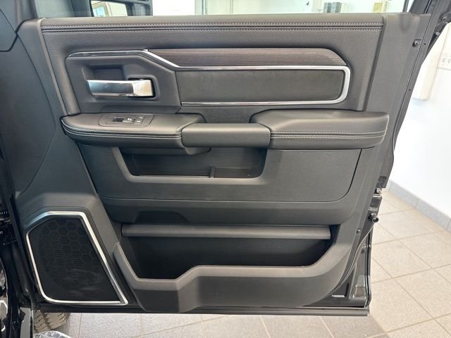 2026 RAM 2500 Laramie - Photo 13