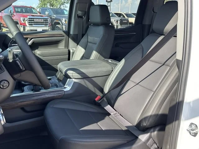 New 2026 Summit White GMC SLT image 22