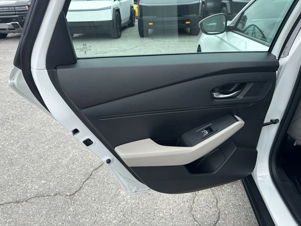 Used 2024 White Honda EX image 27
