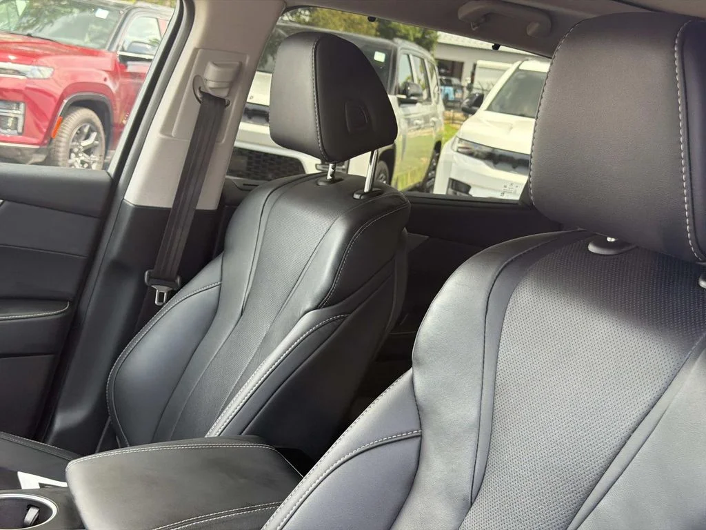 Used 2023  Acura Technology image 17