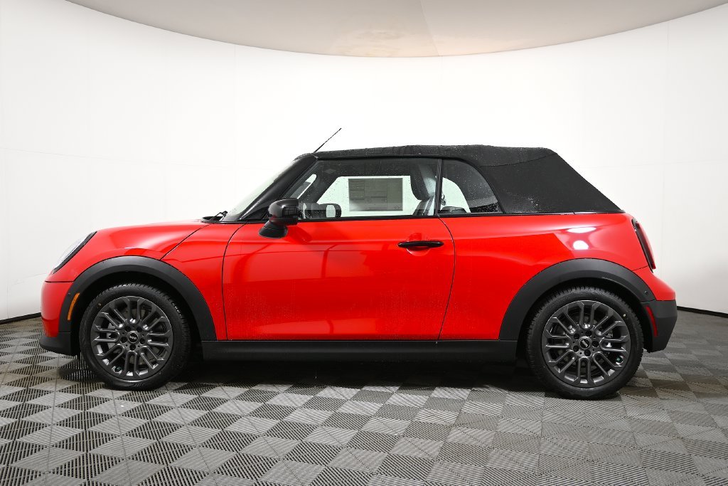 Used 2026 Red MINI  image 2