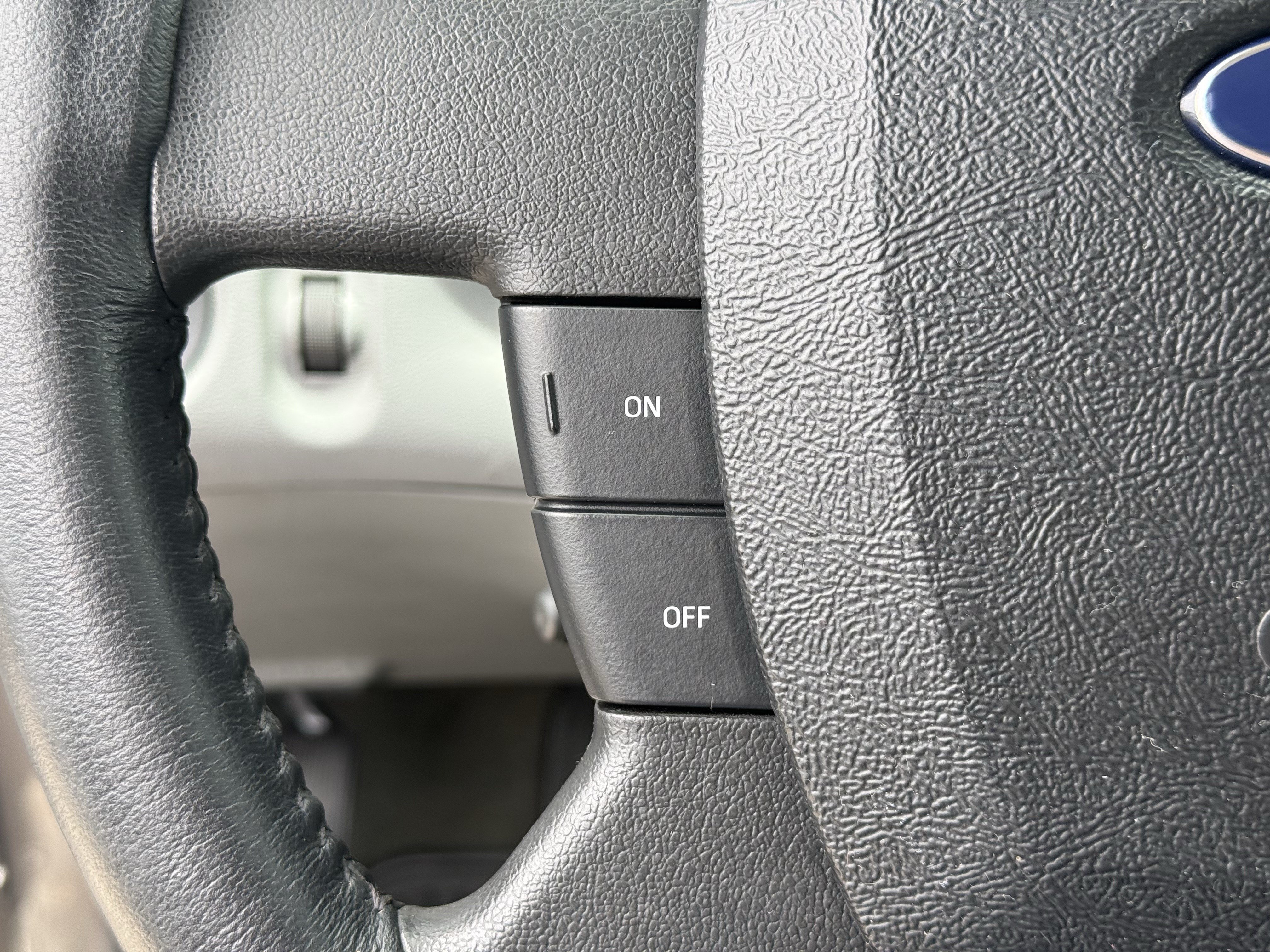 Used 2011 Dark Shadow Gray Metallic Ford XLT image 15