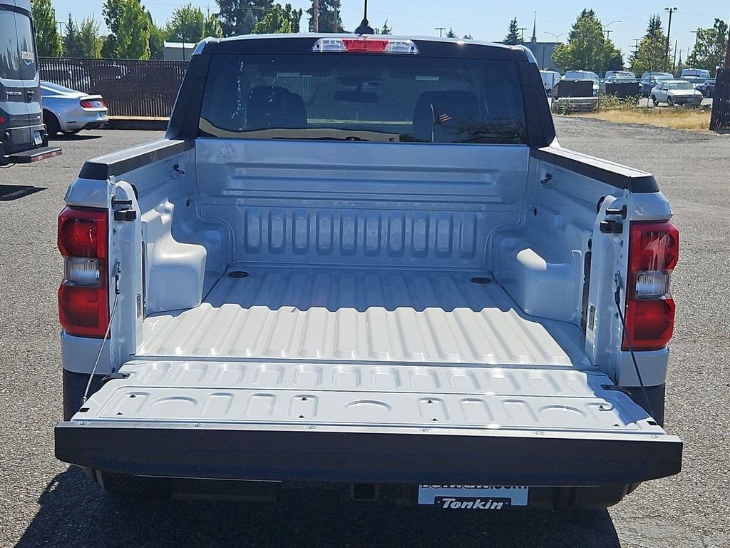 New 2025 Space White Metallic Ford XLT image 57