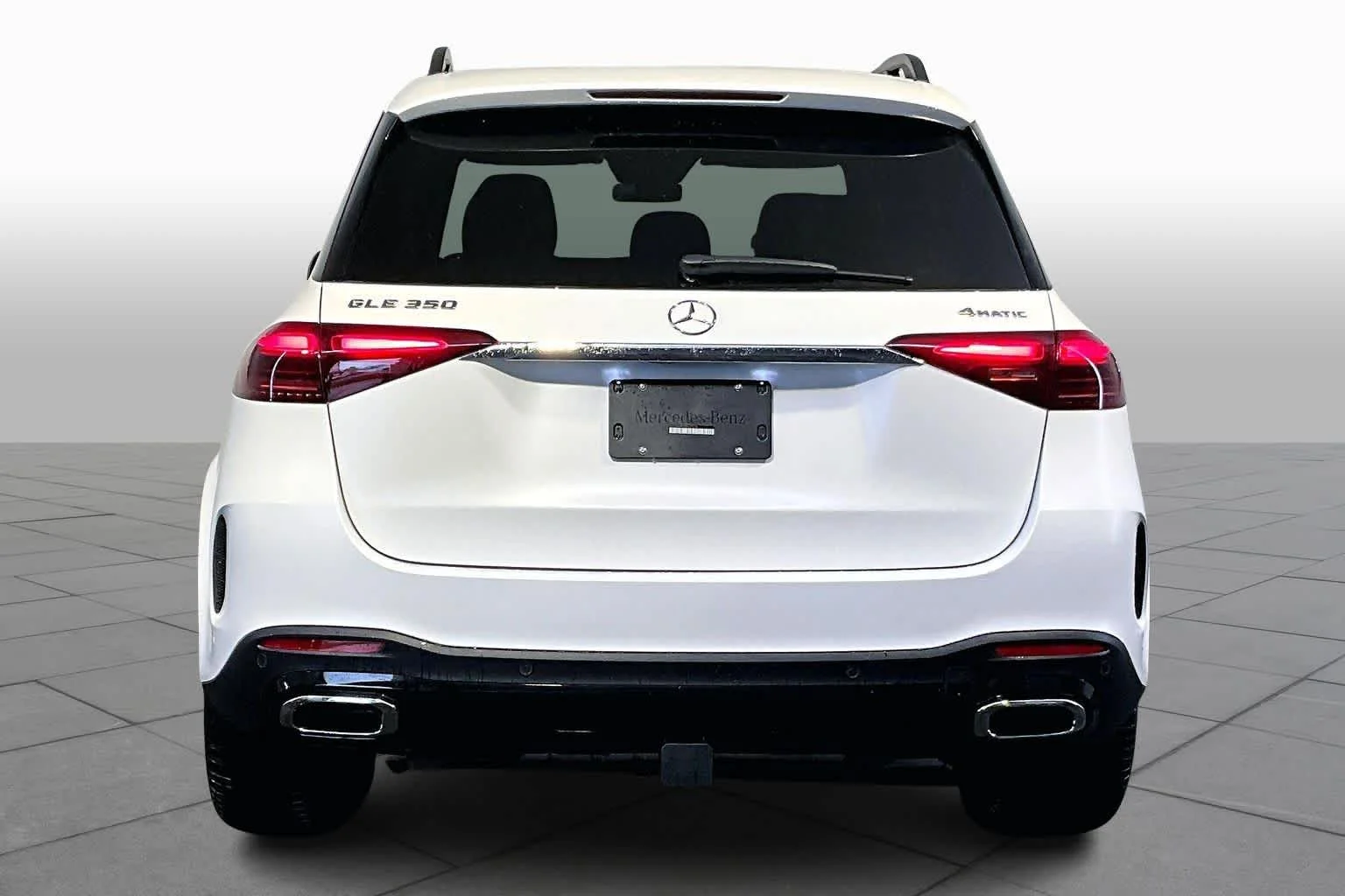 New 2026 MANUFAKTUR Moonlight White Magno Mercedes-Benz GLE 350 image 4