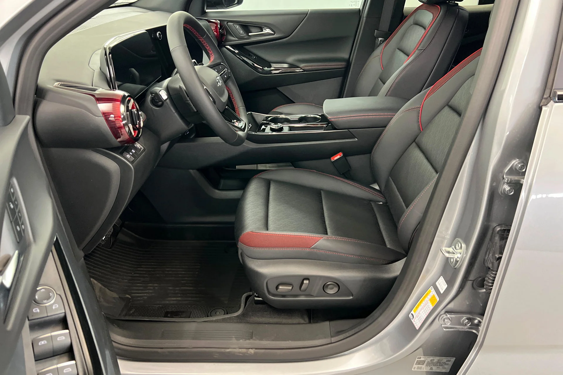 2027 Chevrolet Equinox RS - Photo 17