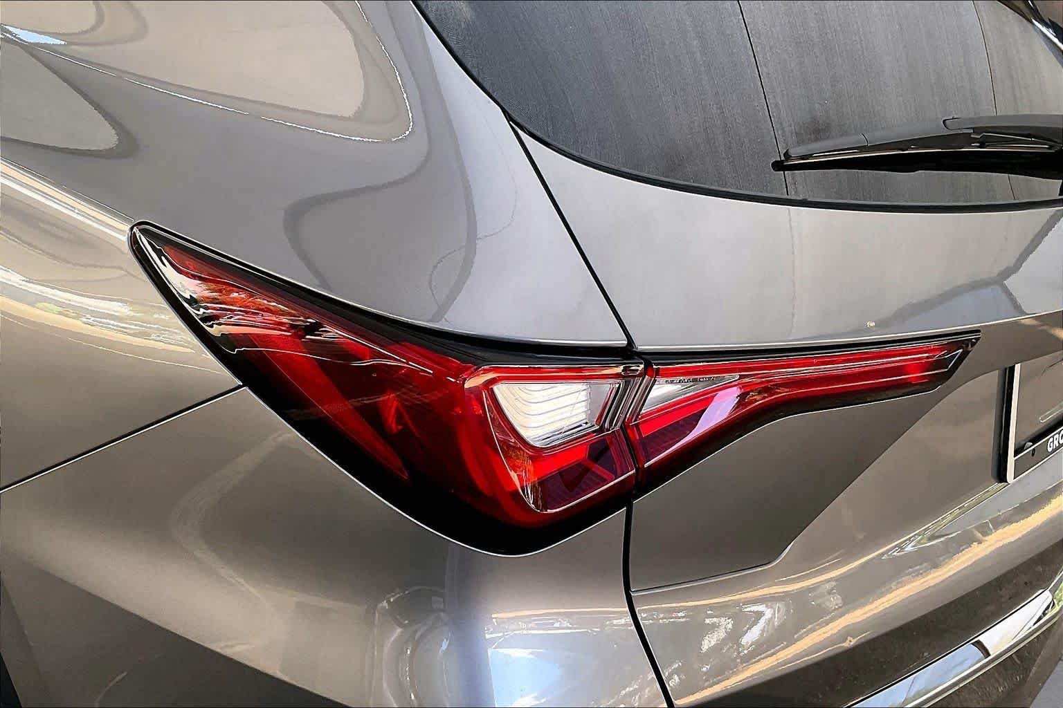 Used 2024 Liquid Carbon Metallic Acura w/Technology Package image 28