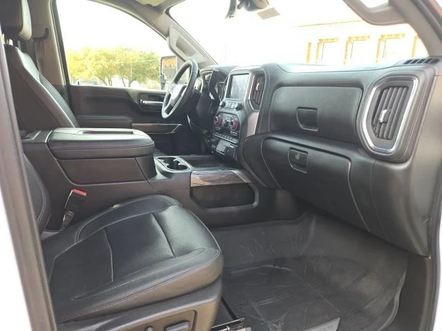 Used 2022 Summit White Chevrolet LTZ image 16