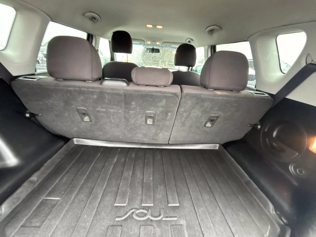 Used 2016 Black Kia Base image 20