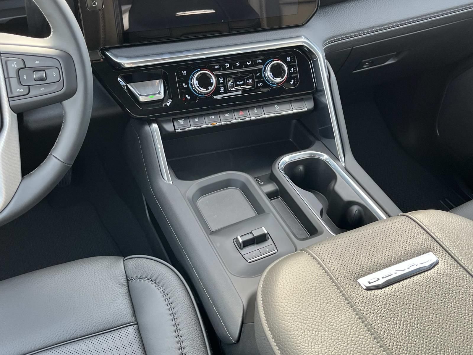 2026 GMC Sierra 2500HD Denali - Photo 15