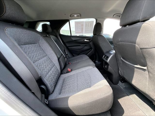 Used 2024 Summit White Chevrolet LT image 16