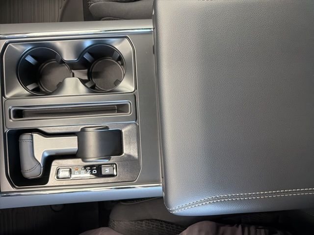 New 2026 Carbonized Gray Metallic Ford XLT image 45