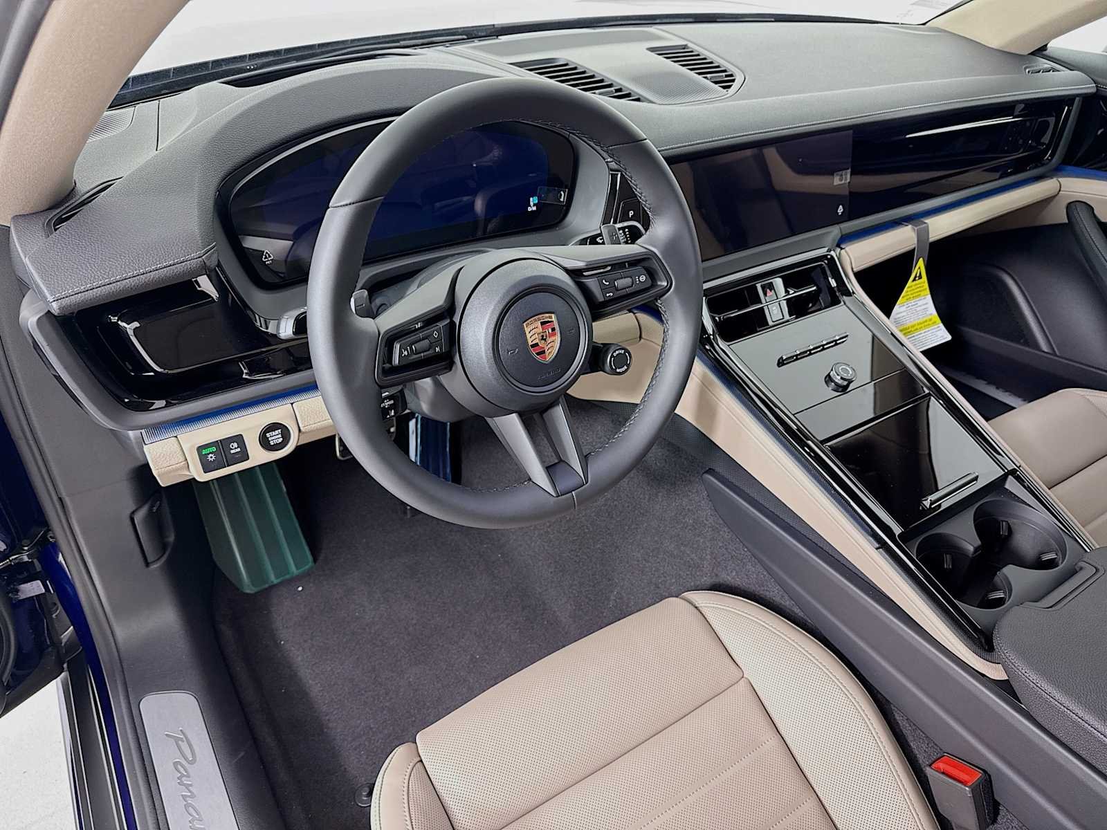 2026 Porsche Panamera Base - Photo 4