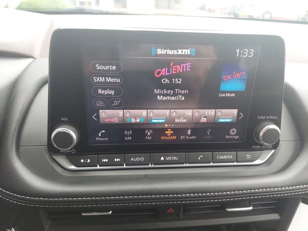 Used 2023 Gray Nissan SV image 22