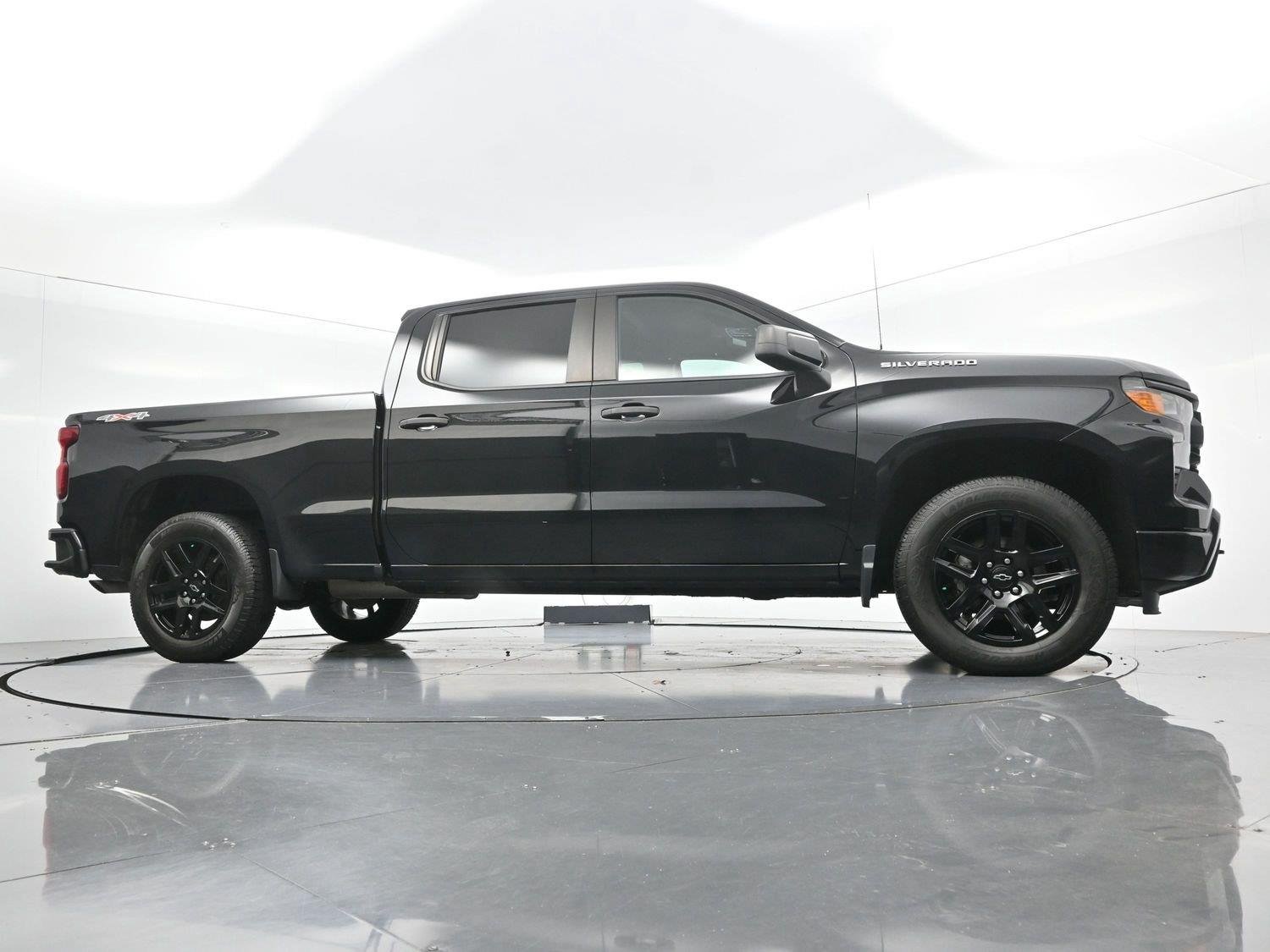 Used 2024 Black Chevrolet Custom image 41