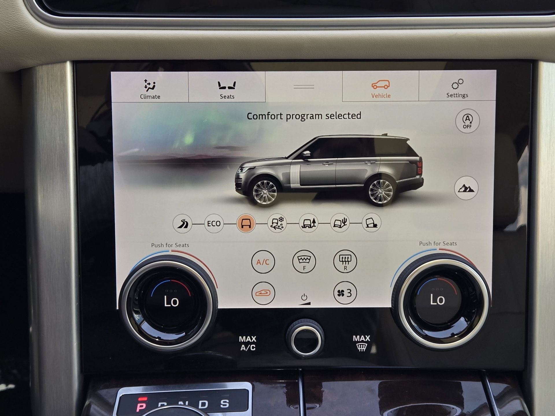 Used 2018 Fuji White Land Rover 5.0L V8 Supercharged image 18