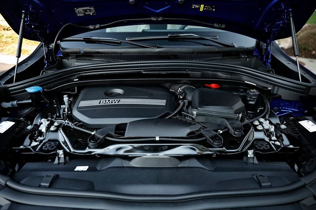 New 2026 Portimao Blue Metallic BMW xDrive28i image 30