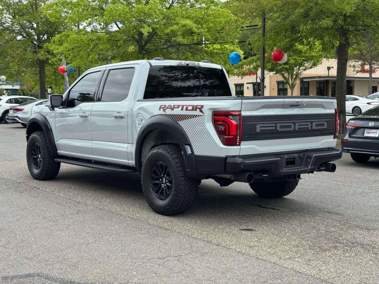 Used 2024 Avalanche Ford Raptor image 5