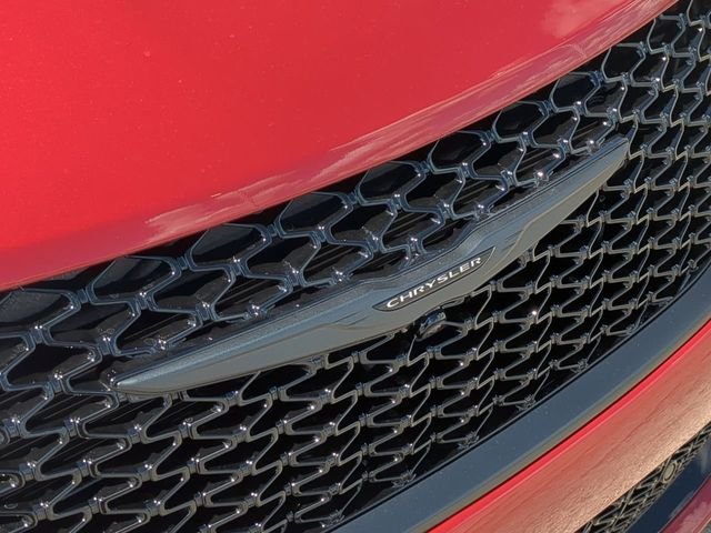 2026 Chrysler Pacifica Limited - Photo 13