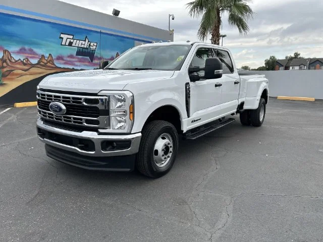 Used 2025 White Ford XLT image 4