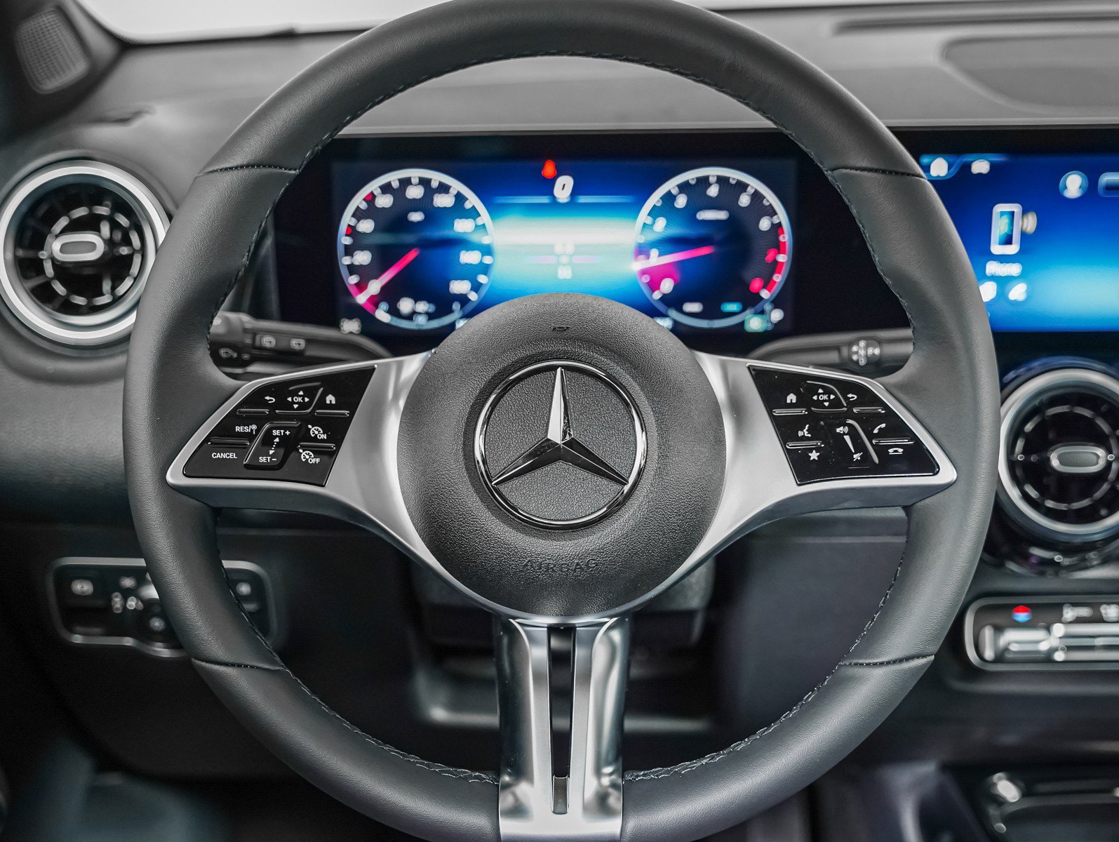New 2026 Night Black Mercedes-Benz GLB 250 image 12