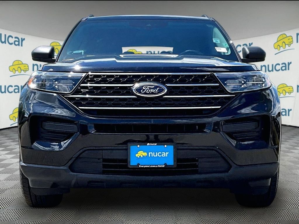 Used 2023 Black Ford XLT image 2