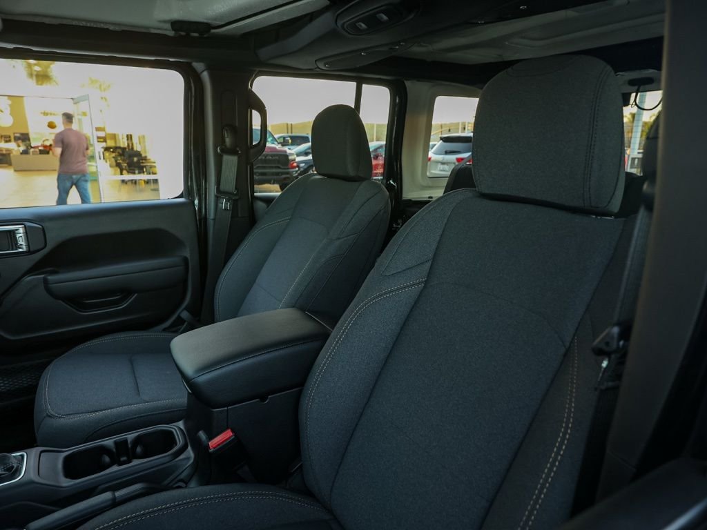 New 2026 Black Clear-Coat Exterior Paint Jeep Sport S image 14