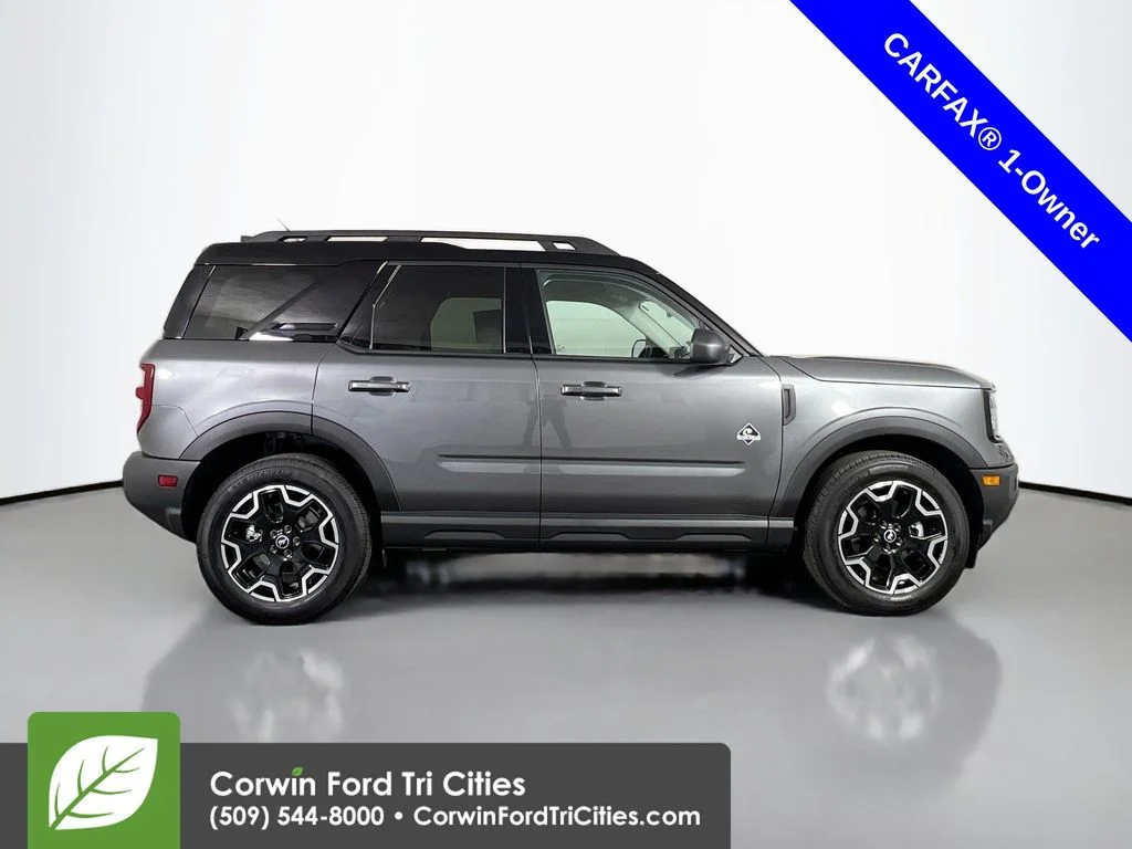 Used 2025 Gray Metallic Ford Outer Banks image 19