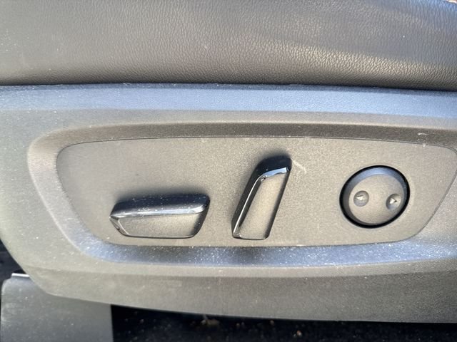 Used 2024 White Nissan Rock Creek image 12