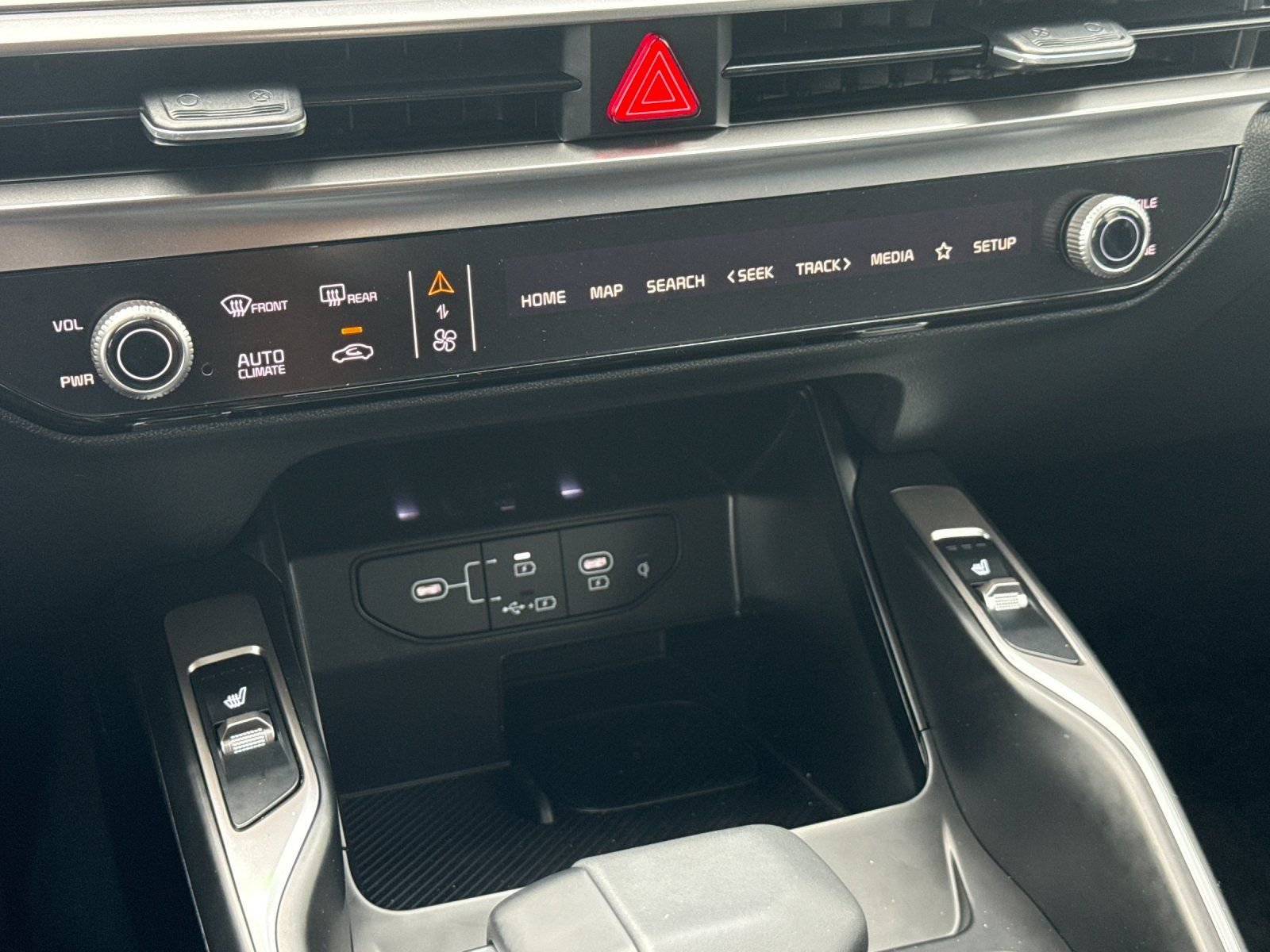 2026 Kia Sorento EX - Photo 24