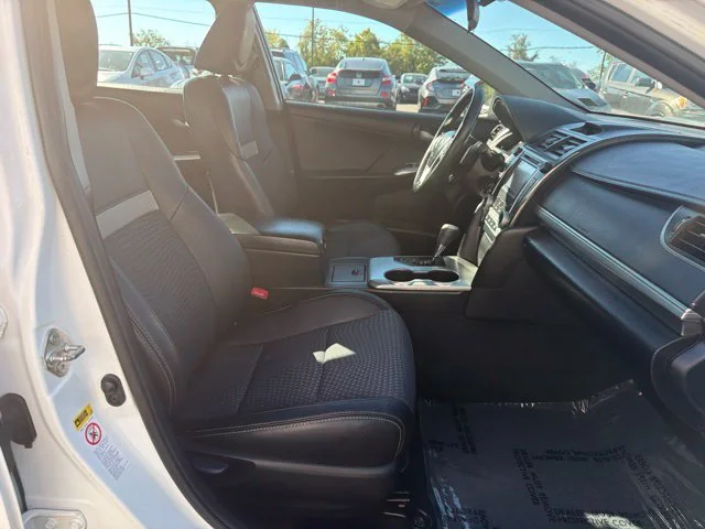 Used 2013 White Toyota SE image 28