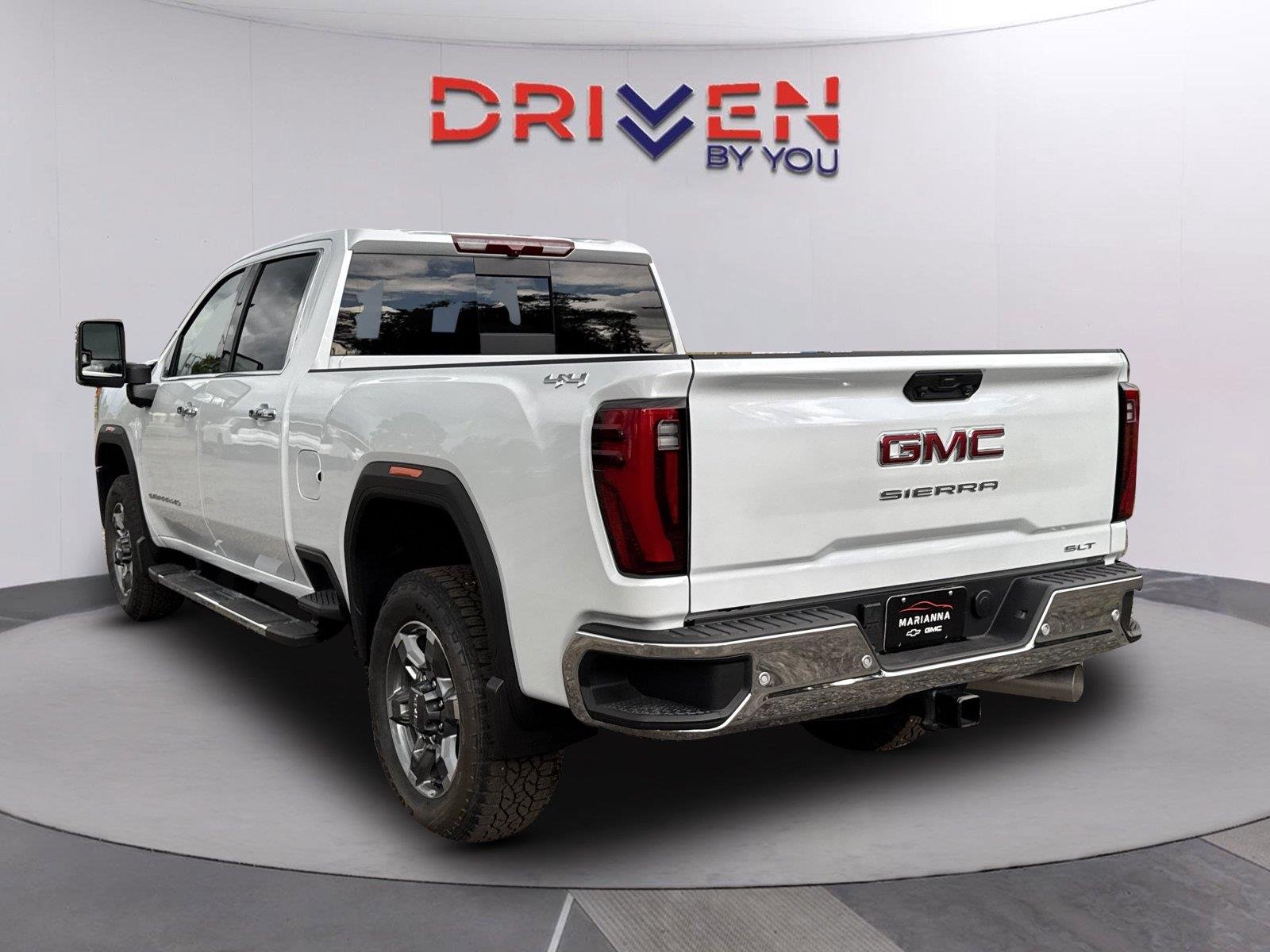 New 2026 Glacier White Tricoat GMC SLT image 6