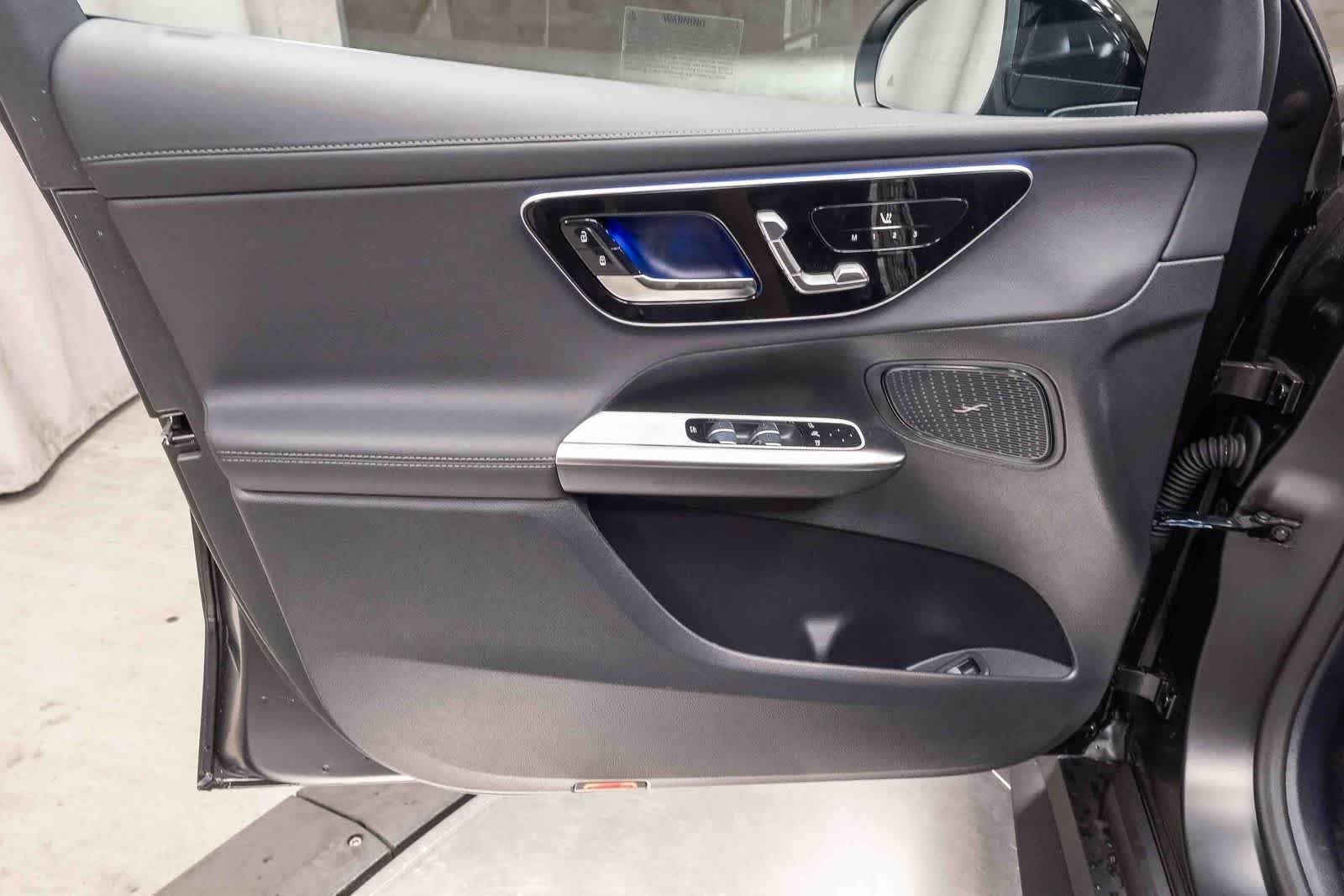 New 2026 MANUFAKTUR exclusive graphite grey magno Mercedes-Benz GLC 300 image 67