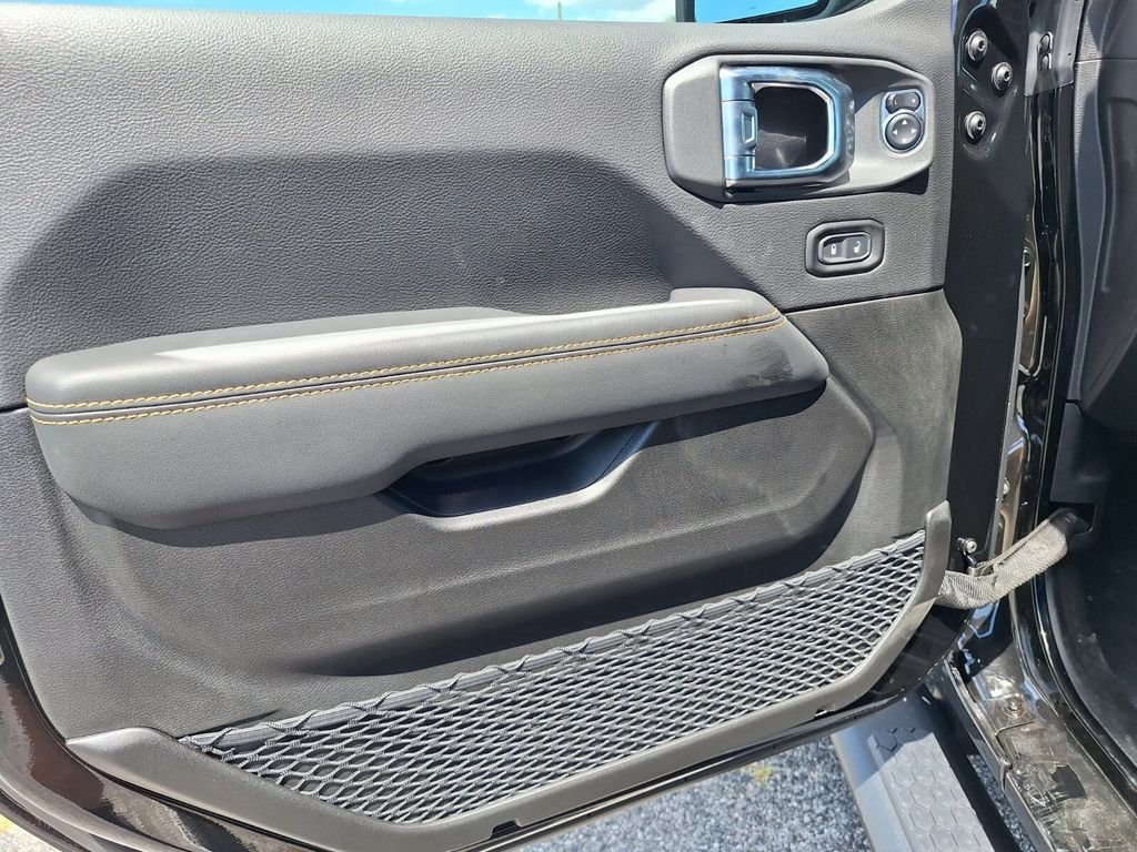 2025 Jeep Wrangler 4-Door Sahara - Photo 13