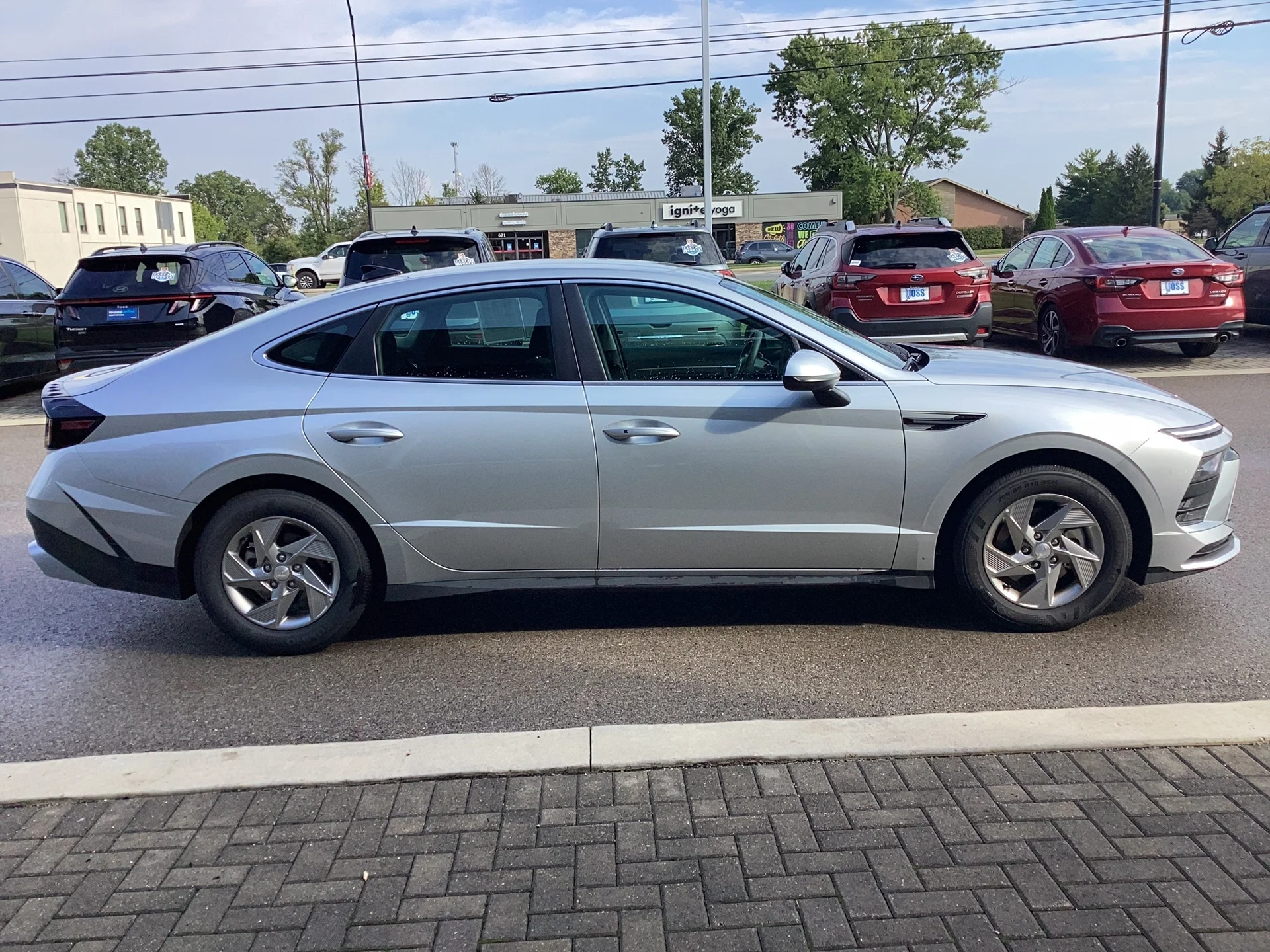 Certified Used 2026 Aero Silver Metallic Hyundai SE image 3