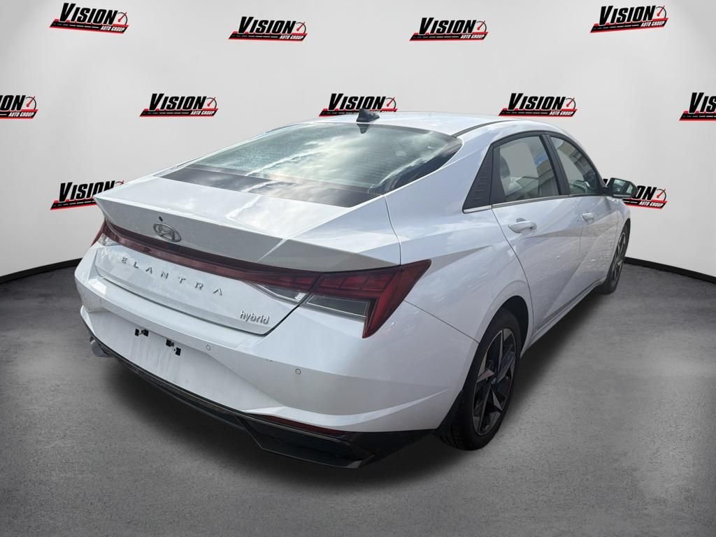 Used 2023 White Hyundai Limited image 4