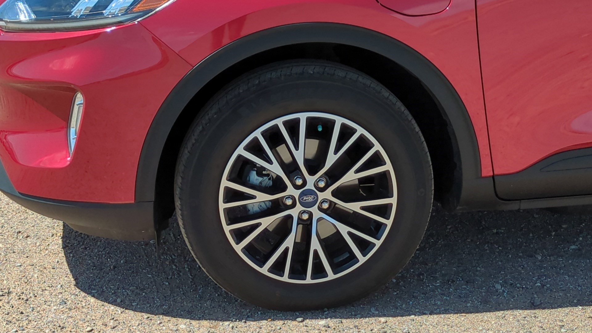 Used 2022 Red Metallic Ford SEL Plug-In Hybrid image 10