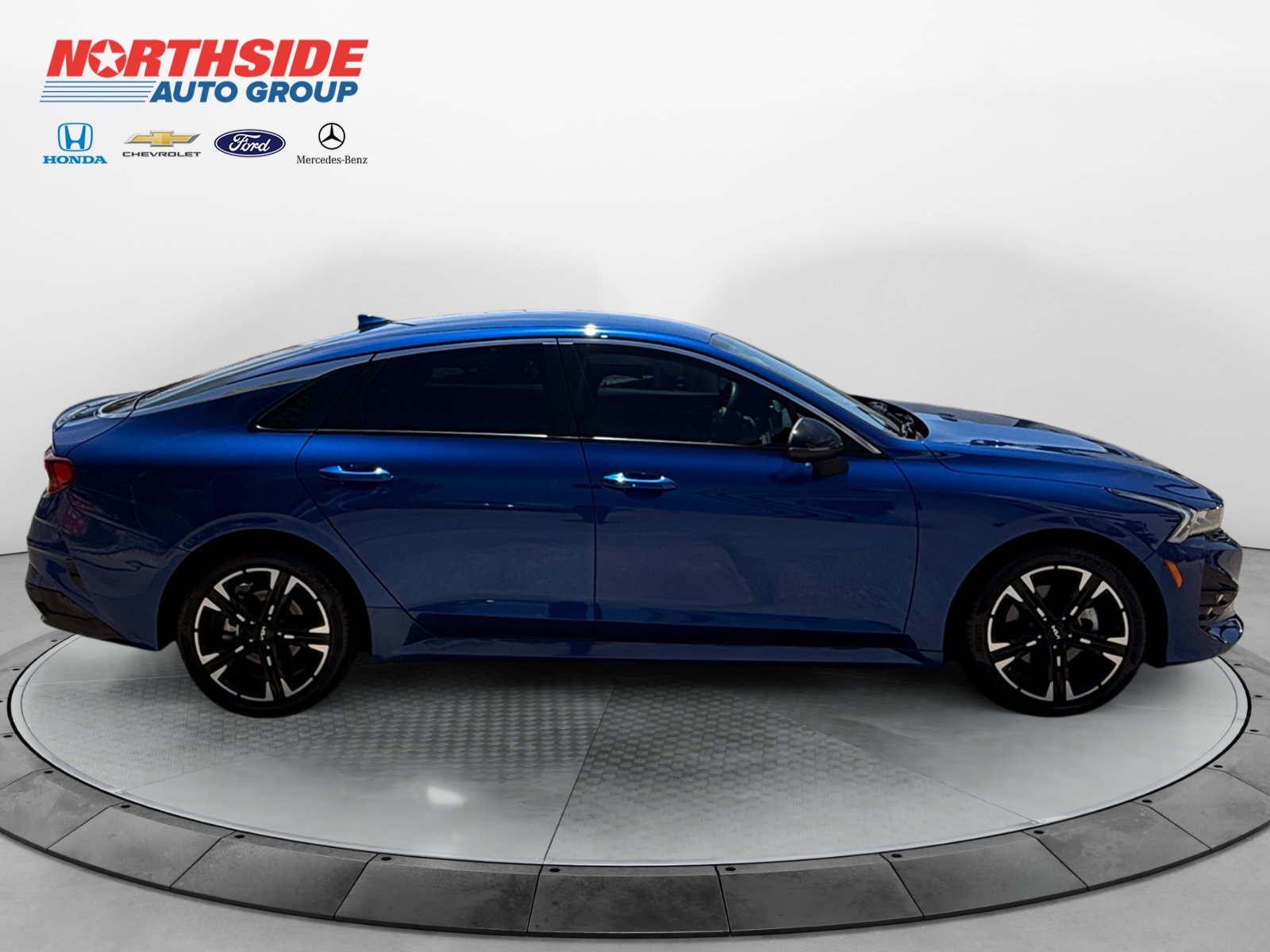 Used 2023 Sapphire Blue Kia GT-Line image 8