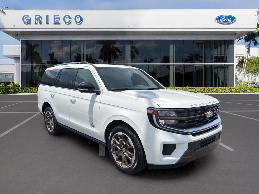New 2027 Star White Metallic Tri-Coat Ford King Ranch® image 1