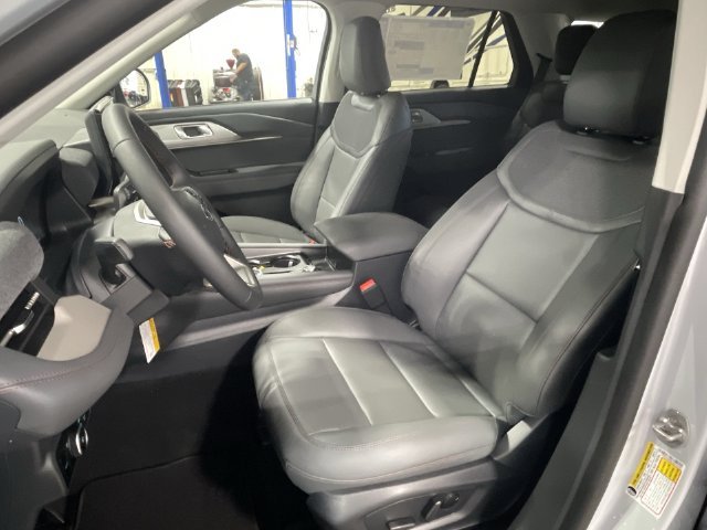 Used 2026 Star White Ford Active image 17