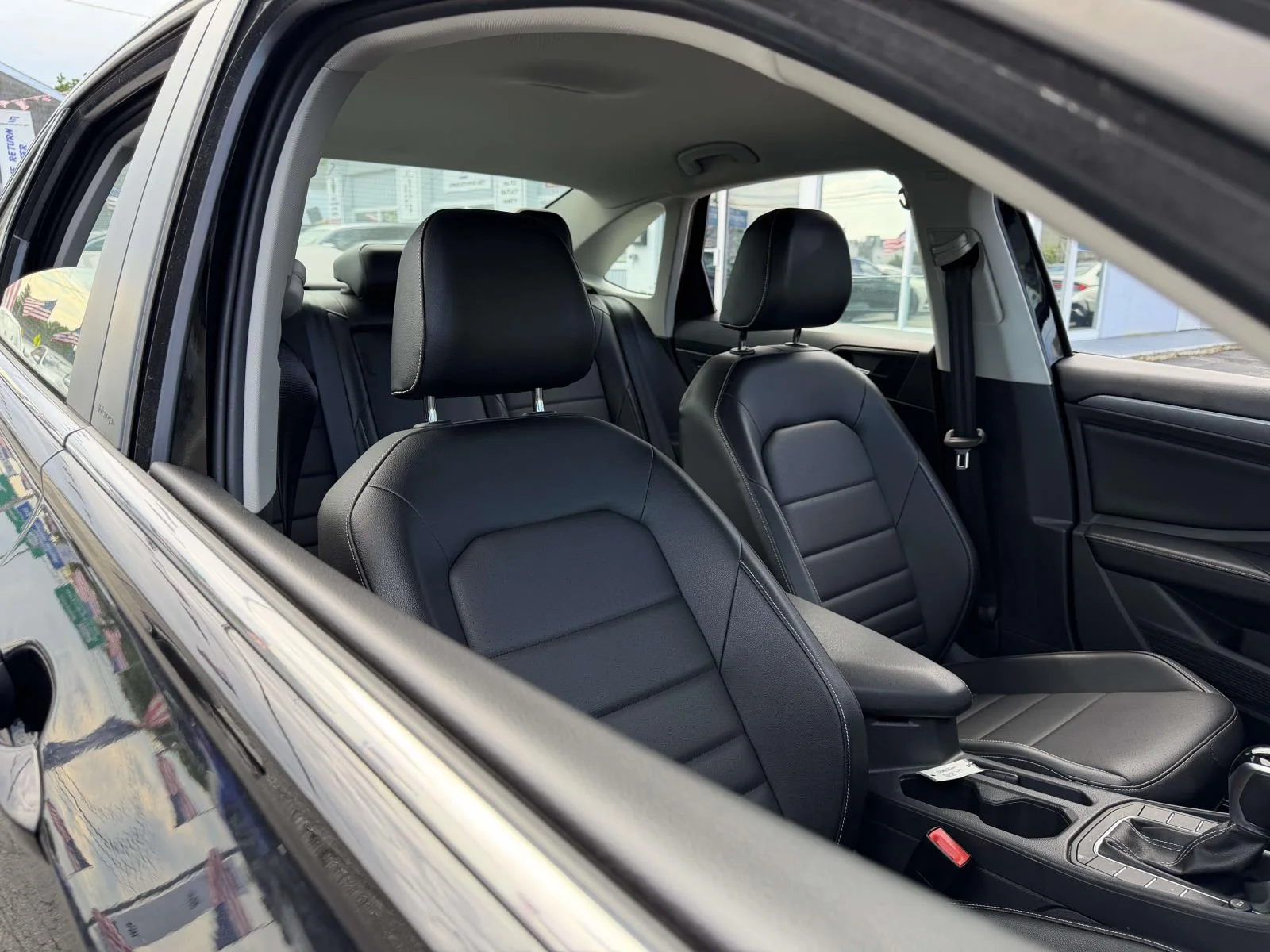Used 2024 Black Volkswagen 1.5T SE image 7