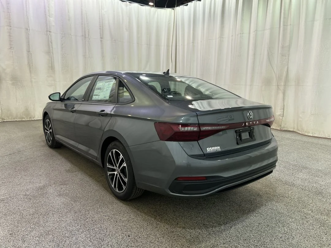 2026 Volkswagen Jetta Sport - Photo 9
