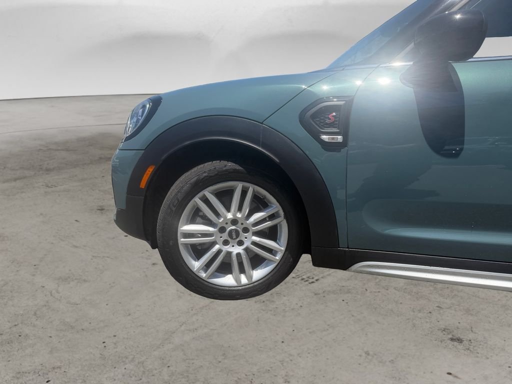 Used 2024 Sage Green Metallic MINI  image 14