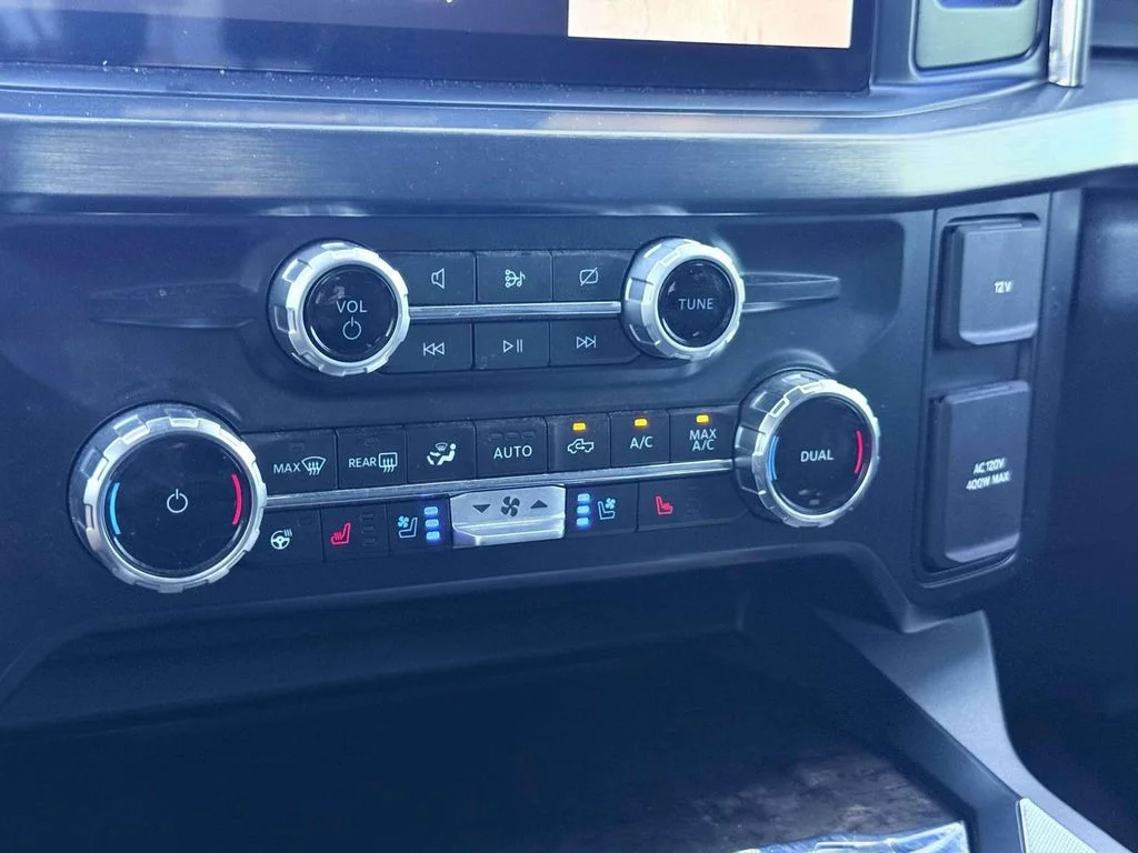 Used 2024 Gray Ford Lariat image 24